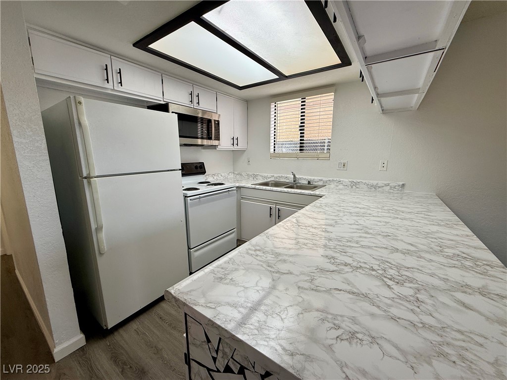 6217 Bellota Drive, Unit B Las Vegas, NV 89108 - Photo 9 of 20