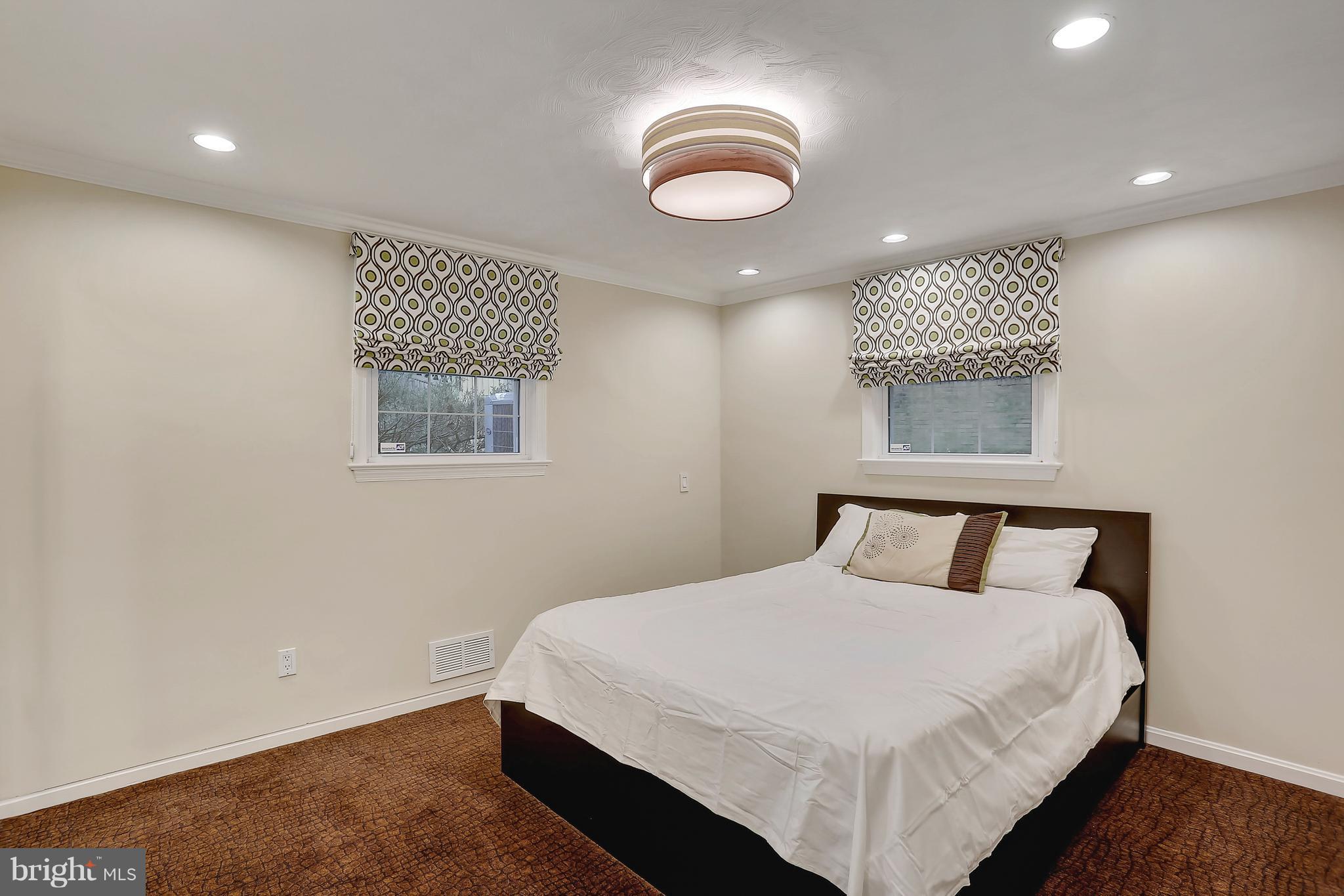 2124 Edgewater Parkway Silver Spring, MD 20903 - Photo 24 of 30 BR # 4 W/WALL TO WALL CARPET/CROWN MOLDING