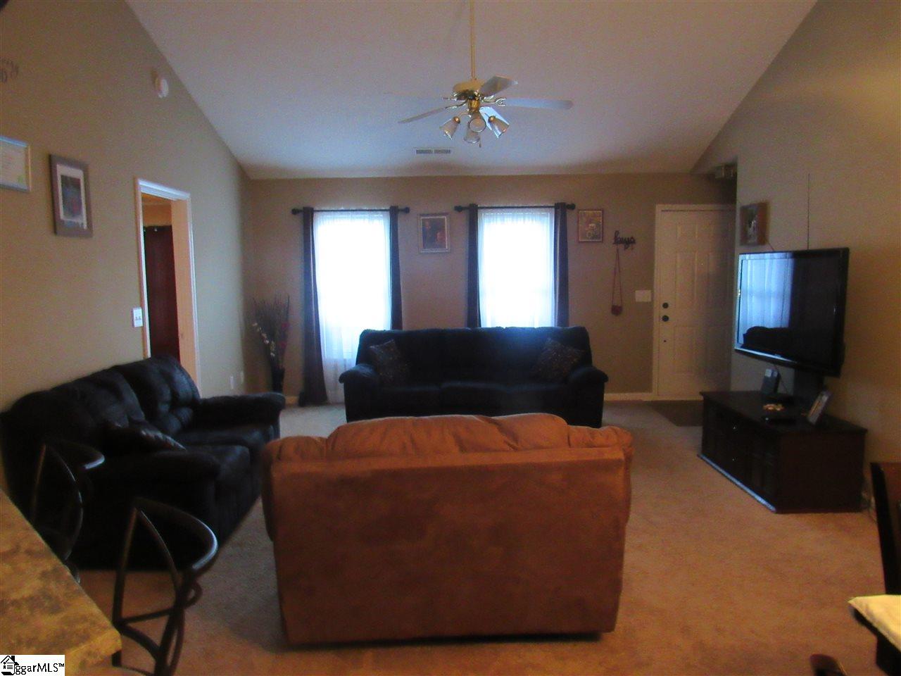 333 Henderson Road Easley, SC 29642 - Photo 3 of 10 Gallery Image 3