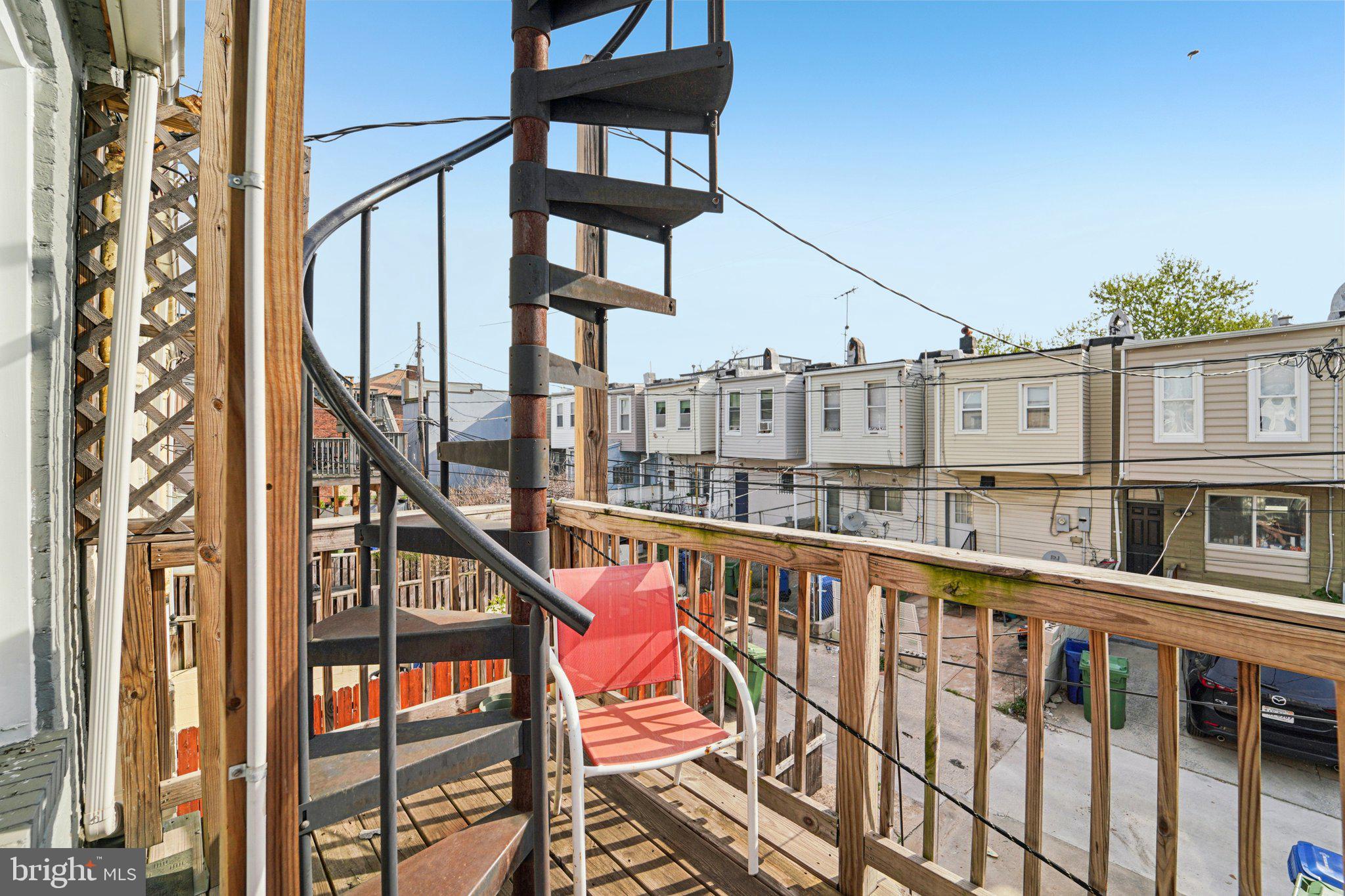 147 North Streeper Street Baltimore, MD 21224 - Photo 25 of 34 a balcony view with city view