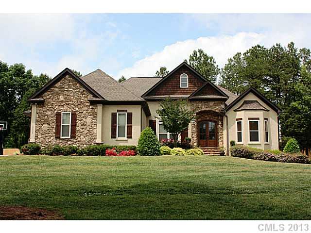 7035 Gilead Road Huntersville, NC 28078 - Photo 1 of 16 Gallery Image 1