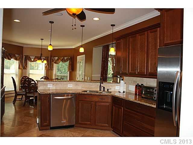 7035 Gilead Road Huntersville, NC 28078 - Photo 4 of 16 Gallery Image 4