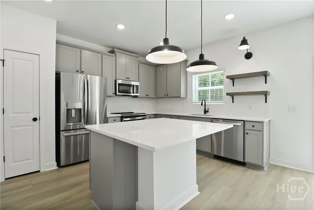 $329,900 | 181 Kingswood Circle, Bloomingdale, GA 31302