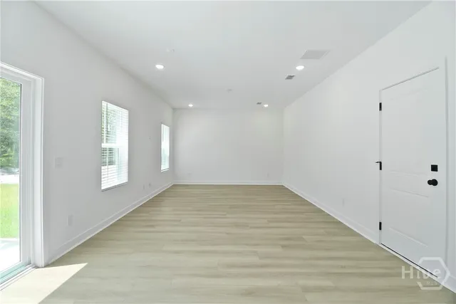 $329,900 | 181 Kingswood Circle, Bloomingdale, GA 31302