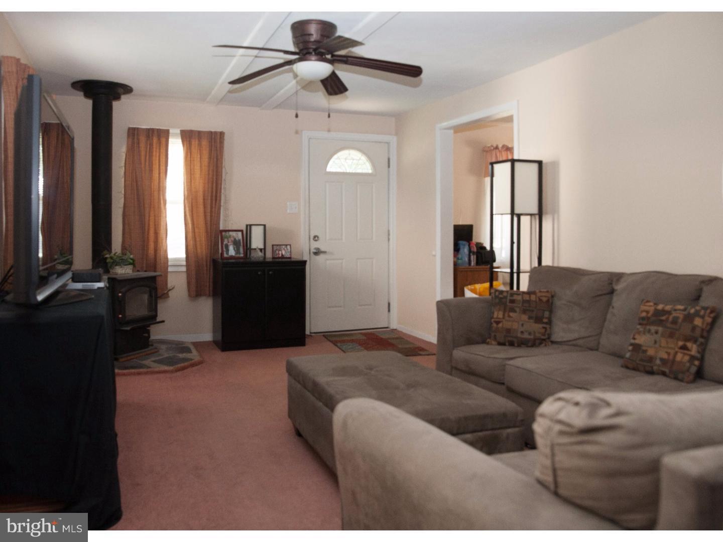 830 Springhill Road Secane, PA 19018 - Photo 6 of 24 Gallery Image 6