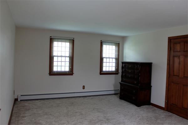 33 Bonnybrook Road Worcester, MA 01606 - Photo 12 of 22 Gallery Image 12