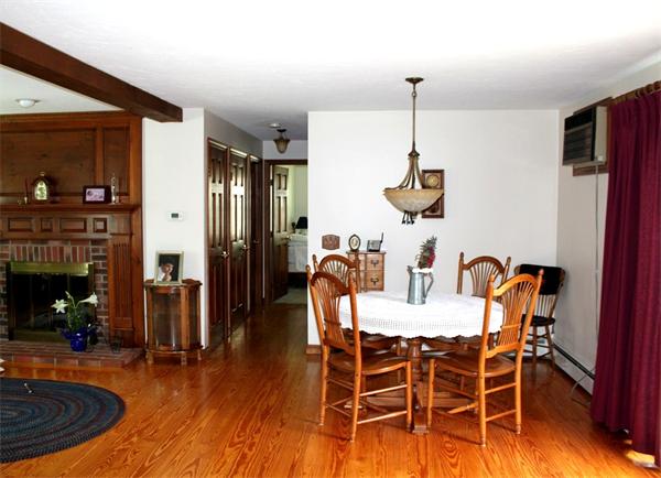 33 Bonnybrook Road Worcester, MA 01606 - Photo 5 of 22 Gallery Image 5