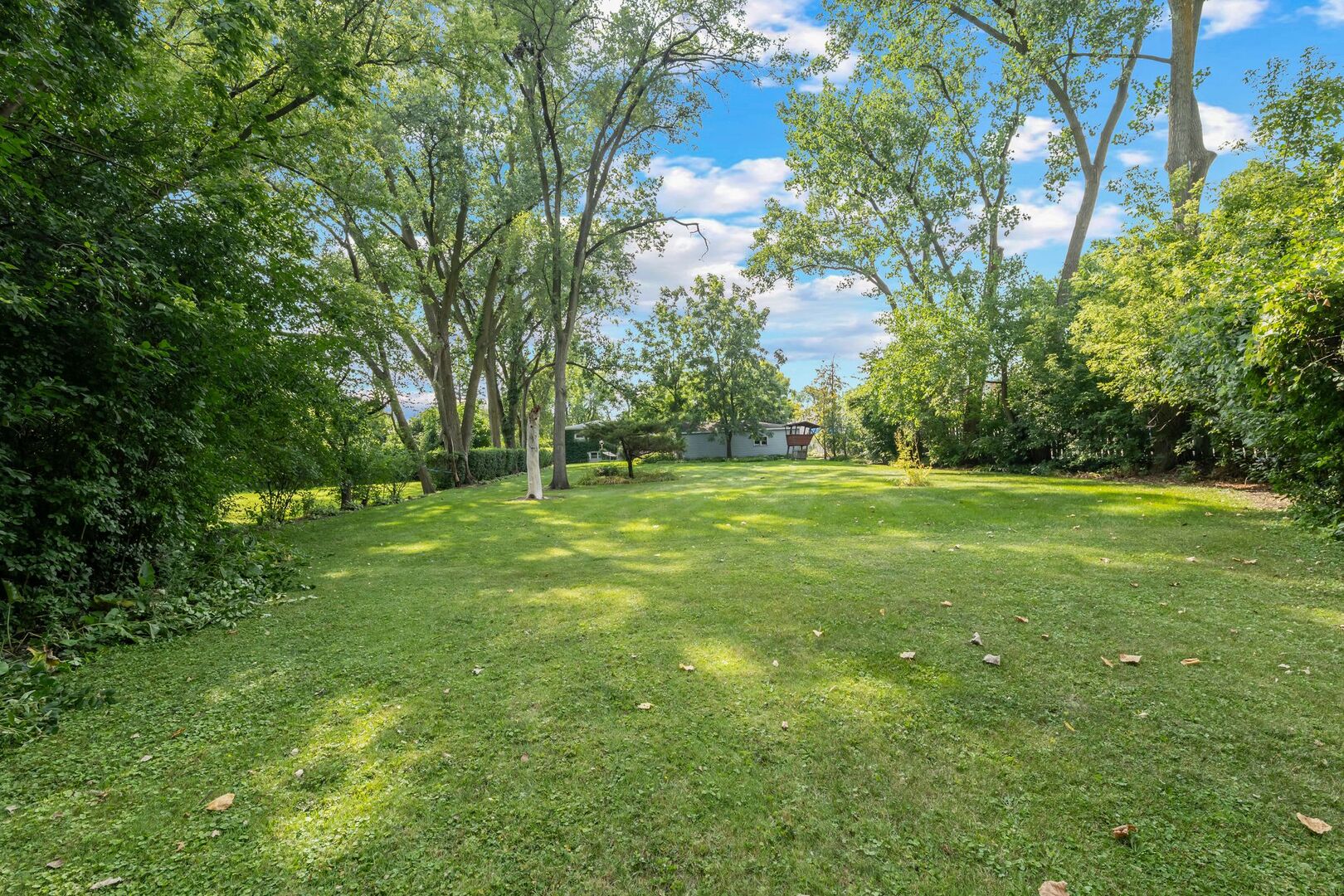 2430 South Plum Grove Road Rolling Meadows, IL 60008 - Photo 17 of 19 Gallery Image 17