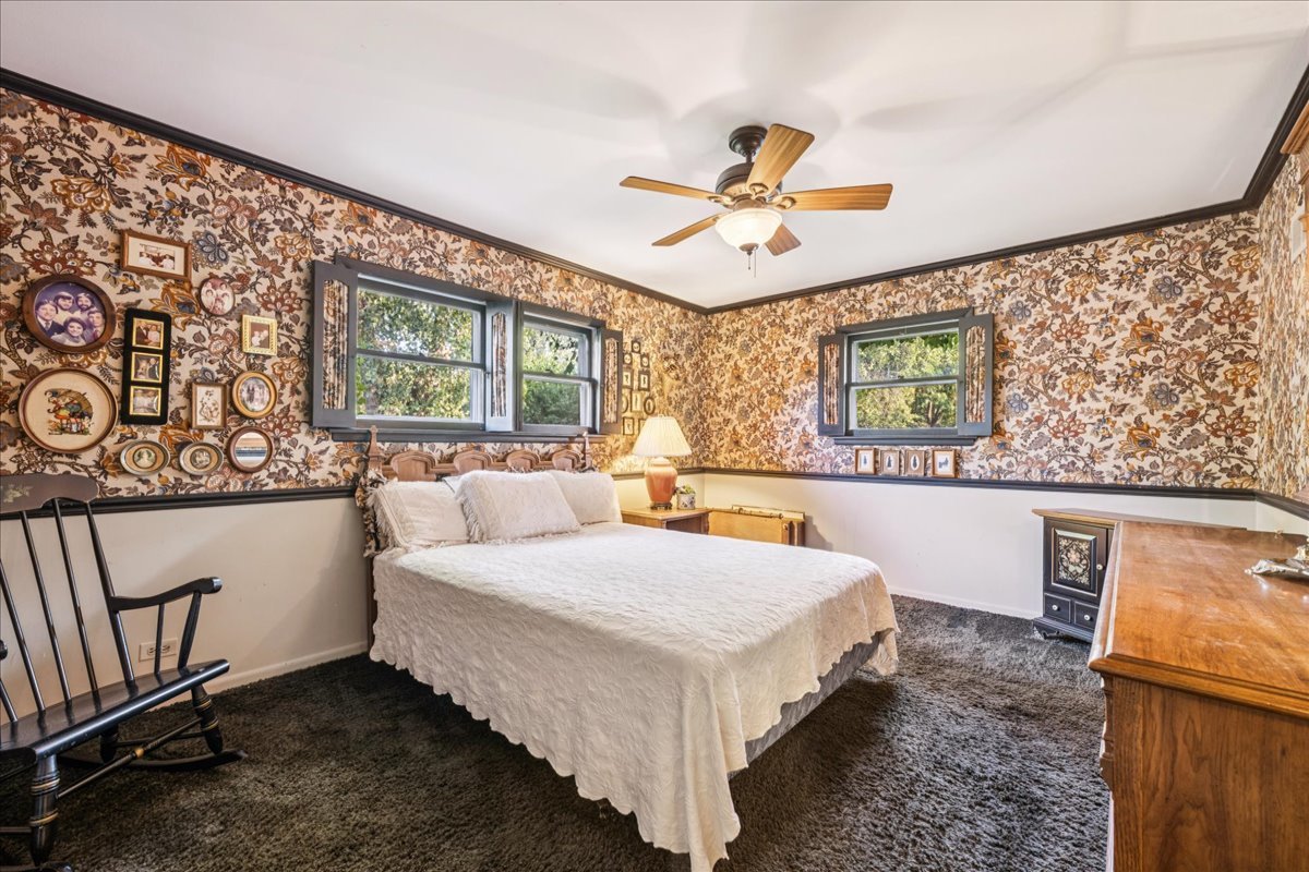 2430 South Plum Grove Road Rolling Meadows, IL 60008 - Photo 7 of 19 Gallery Image 7