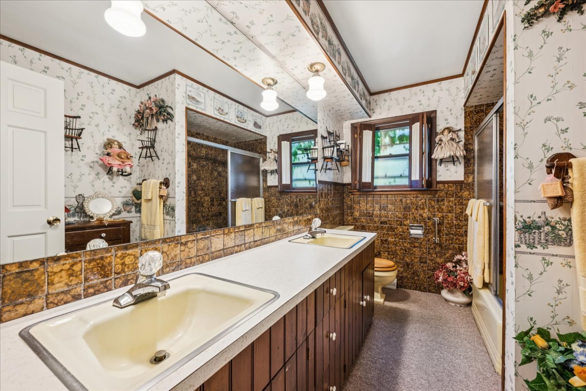 2430 South Plum Grove Road Rolling Meadows, IL 60008 - Photo 10 of 19 Gallery Image 10
