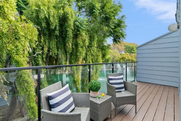 $899,950 | 905 West Middlefield Road, Unit 982, Mountain View, CA 94043