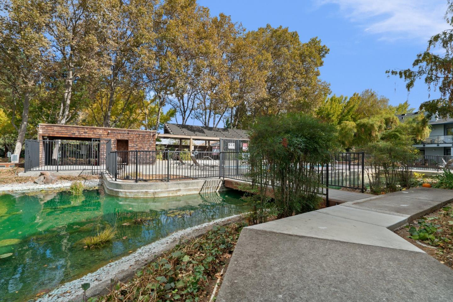 905 West Middlefield Road, Unit 982 Mountain View, CA 94043 - Photo 22 of 23