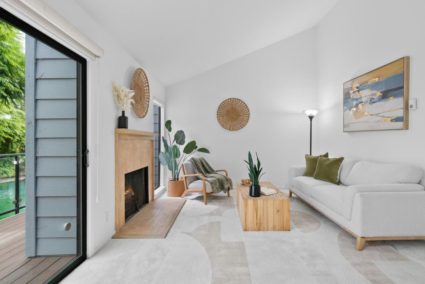 905 West Middlefield Road, Unit 982 Mountain View, CA 94043 - Photo 4 of 23