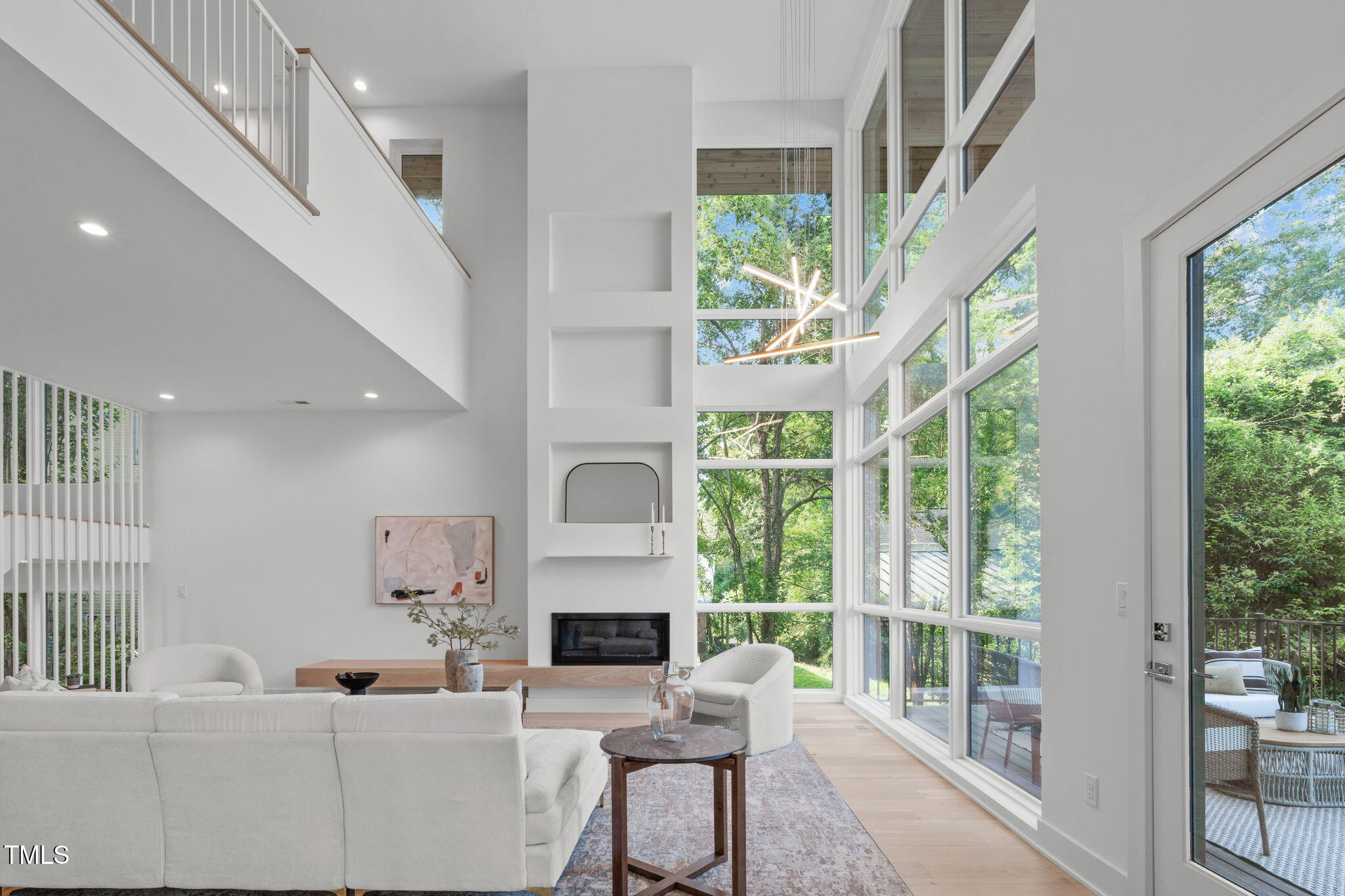1435 Duplin Road Raleigh, NC 27607 - Photo 21 of 69 Living Room