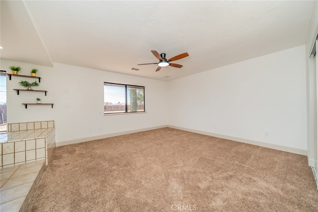 13786 Crow Road Apple Valley, CA 92307 - Photo 29 of 59 13786 Crow Rd Nugent Group Primary bedroom