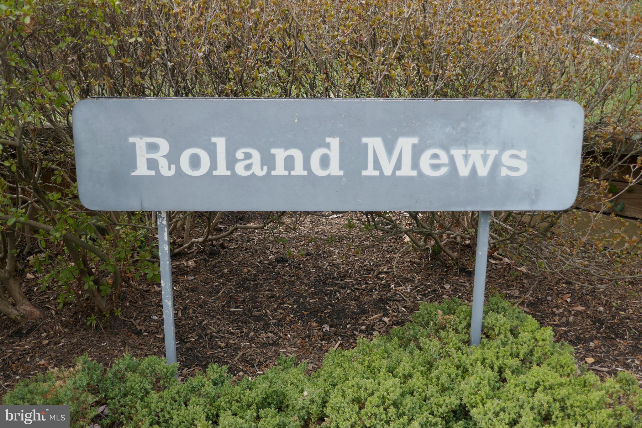 15 Roland Mews, Unit R115 Baltimore, MD 21210 - Photo 24 of 30 Community