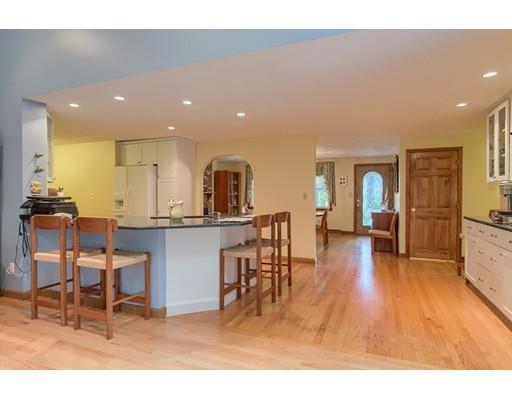 8 Plain Road Westford, MA 01886 - Photo 11 of 26 Gallery Image 11