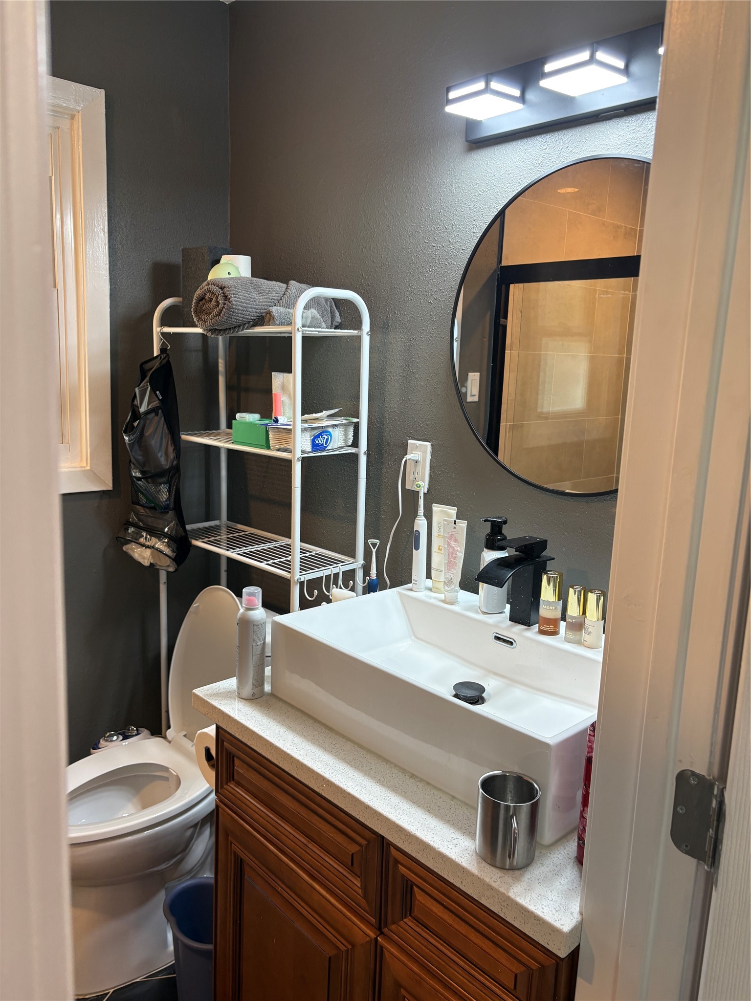 7122 Sharpcrest Street Houston, TX 77074 - Photo 17 of 27 Gallery Image 17