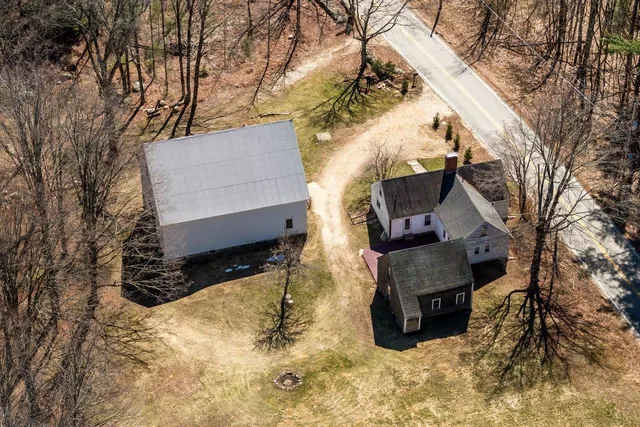 $575,000 | 5 Mcdaniel Road, Barrington, NH 03825