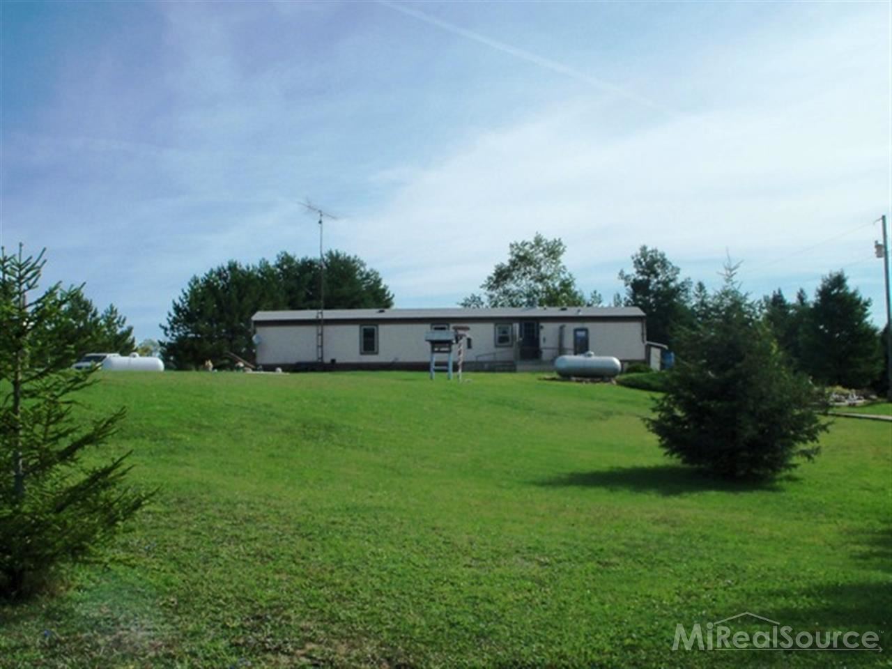 1865 North Goetze Road Carsonville, MI 48419 - Photo 26 of 27 31164796-25.JPG