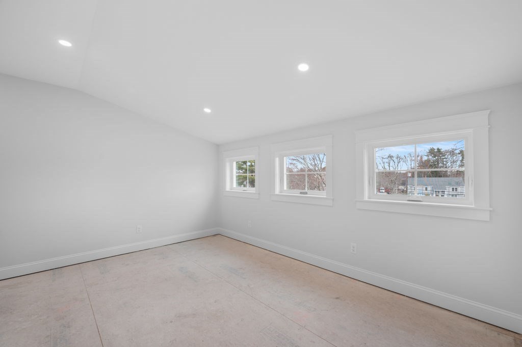 46 Beach Road Salisbury, MA 01952 - Photo 34 of 41