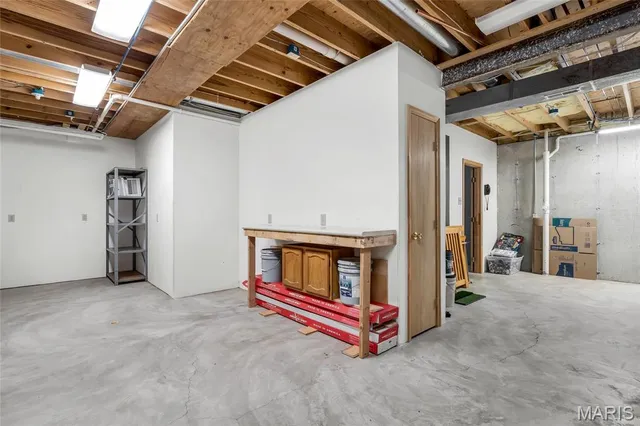 $489,900 | 3805 Olde Mill Drive, Byrnes Mill, MO 63051