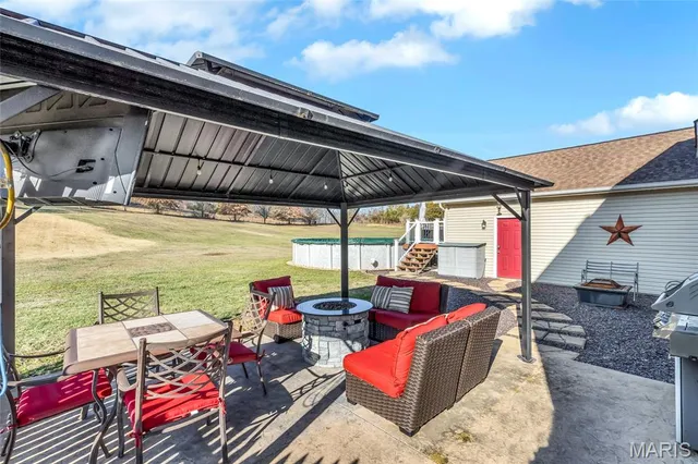 $489,900 | 3805 Olde Mill Drive, Byrnes Mill, MO 63051