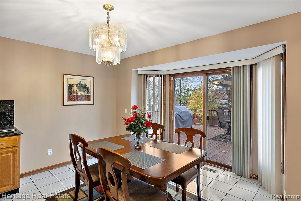 2926 Alexander Street Rochester Hills, MI 48309 - Photo 11 of 34