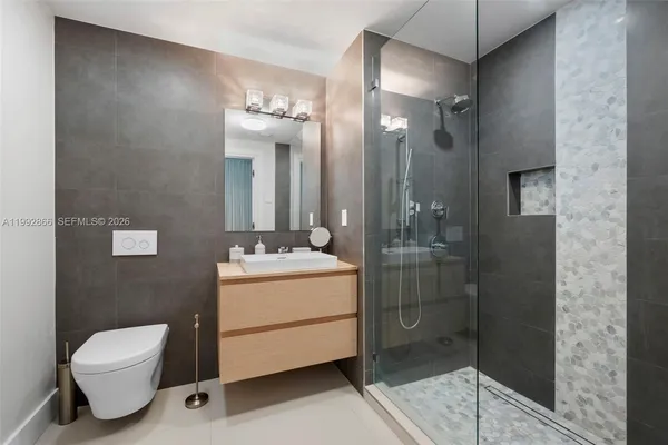 $19,500 | 1040 Biscayne Boulevard, Unit PH4607, Miami, FL 33132