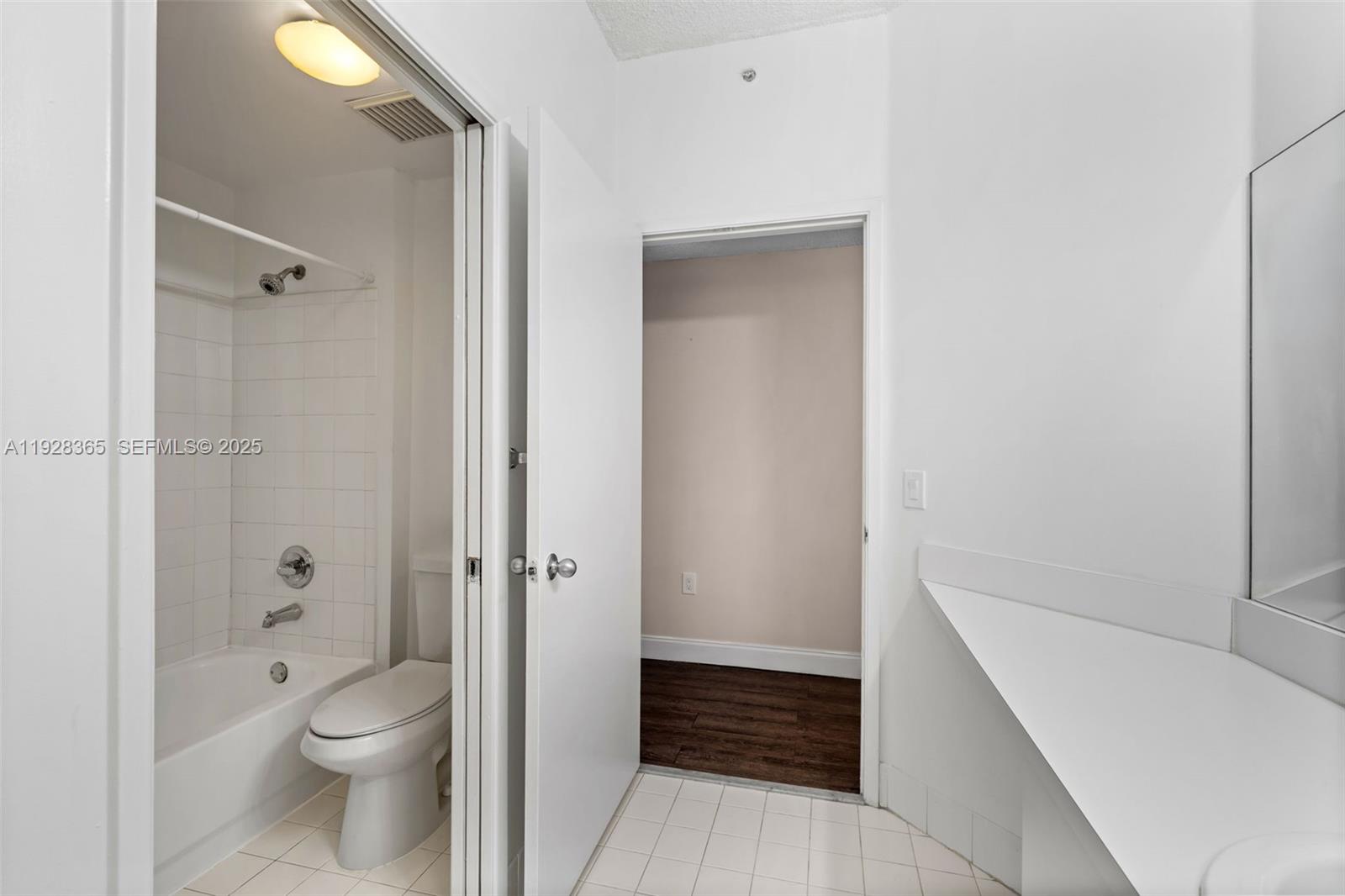 6976 Southwest 39th Street, Unit G102 Davie, FL 33314 - Photo 14 of 21