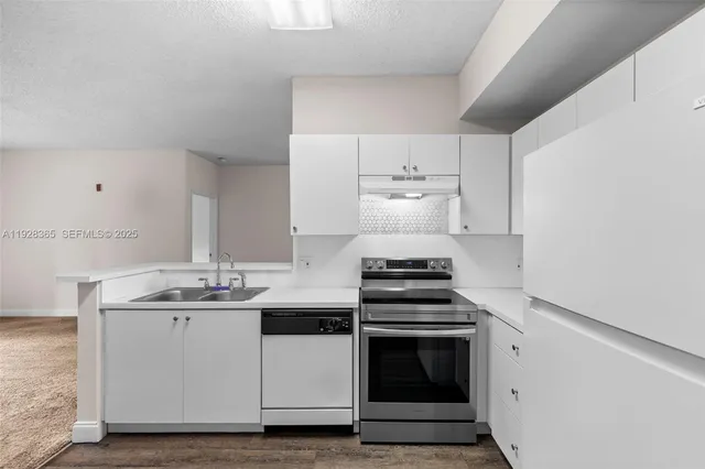 a view of utility room