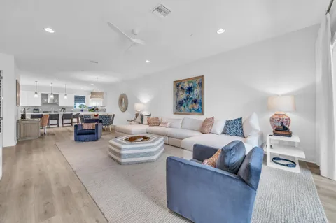 $920,000 | 12554 Gross Pointe Road, Palm Beach Gardens, FL 33418