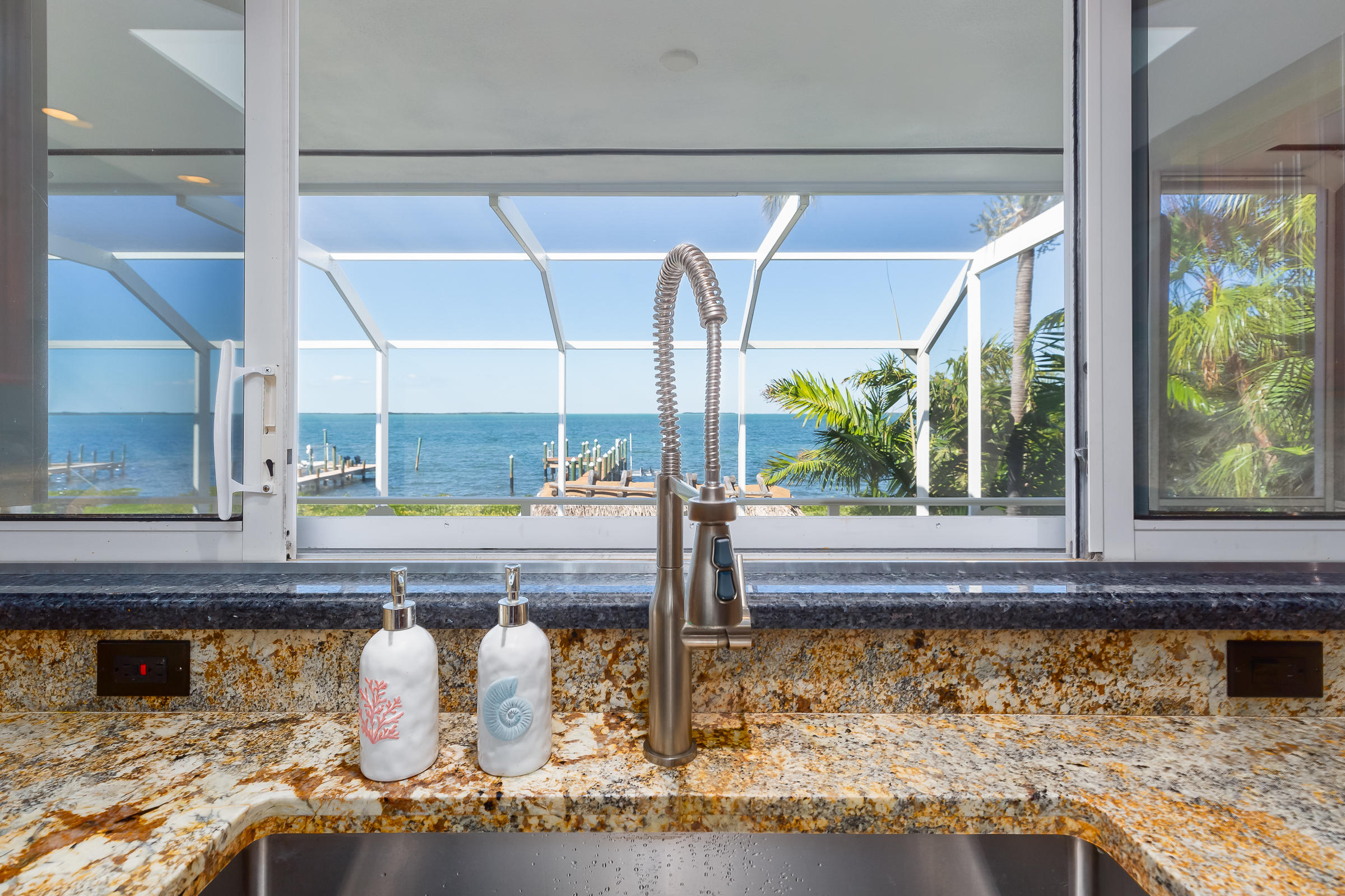 79 Mutiny Place Key Largo, FL 33037 - Photo 30 of 44 Kitchen with a view