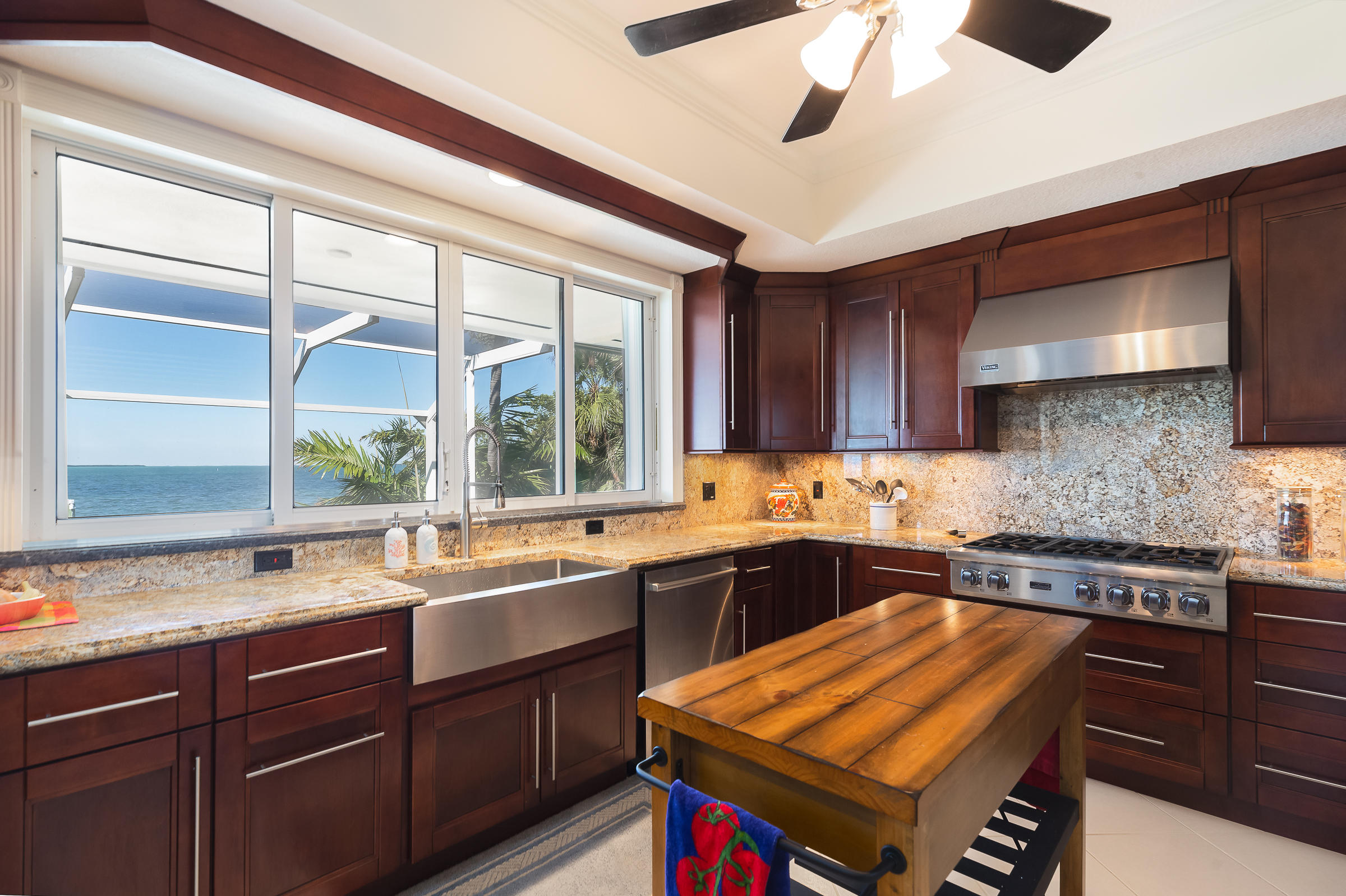 79 Mutiny Place Key Largo, FL 33037 - Photo 6 of 44 Custom kitchen