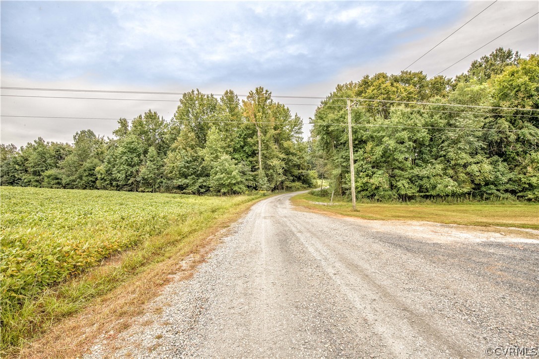6240 Old Buckingham Road Powhatan, VA 23139 - Photo 11 of 28 Gallery Image 11
