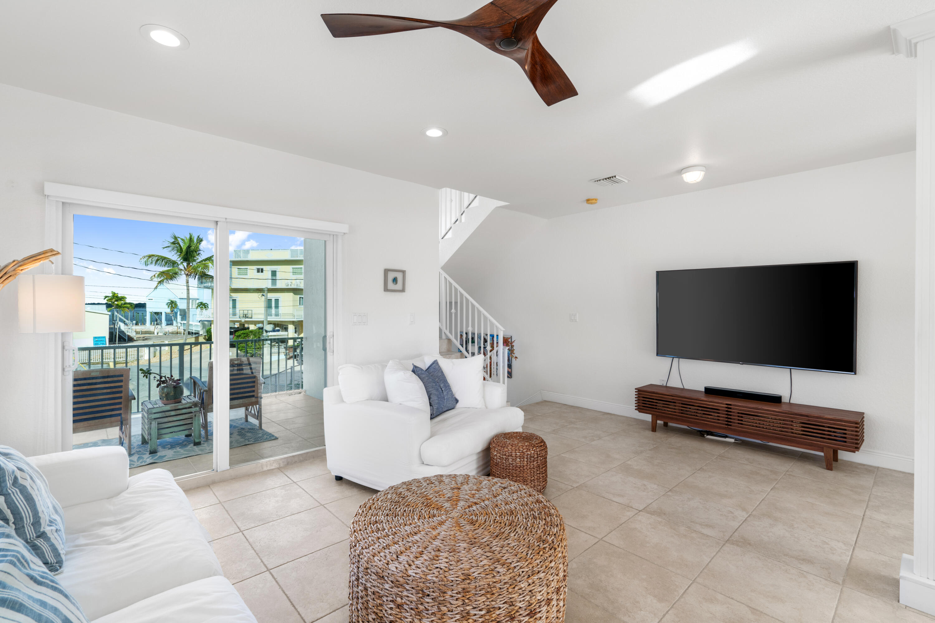 1305 Calder Road Key Largo, FL 33037 - Photo 12 of 57 Living Area