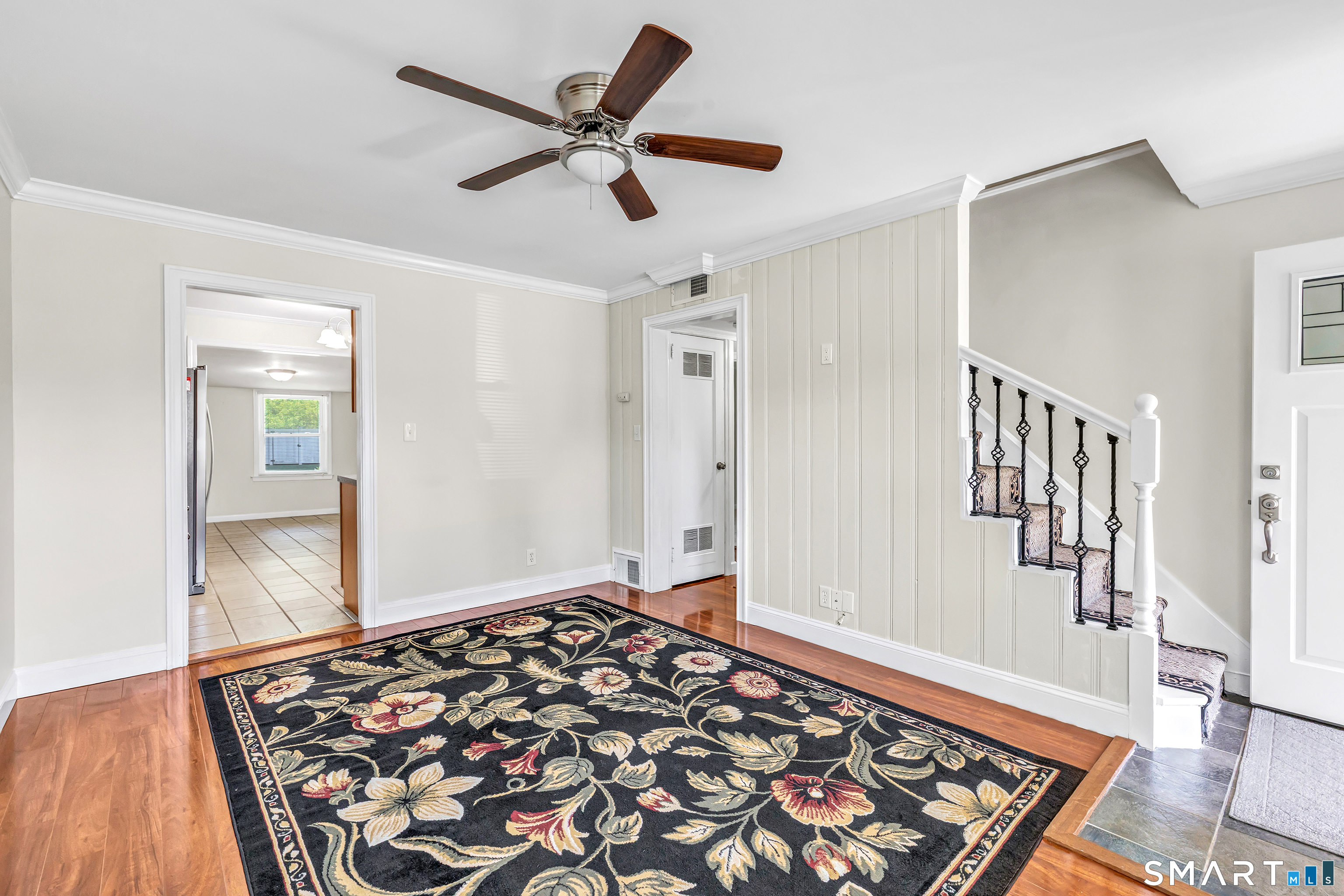 202 Glen Hills Road Meriden, CT 06451 - Photo 5 of 38