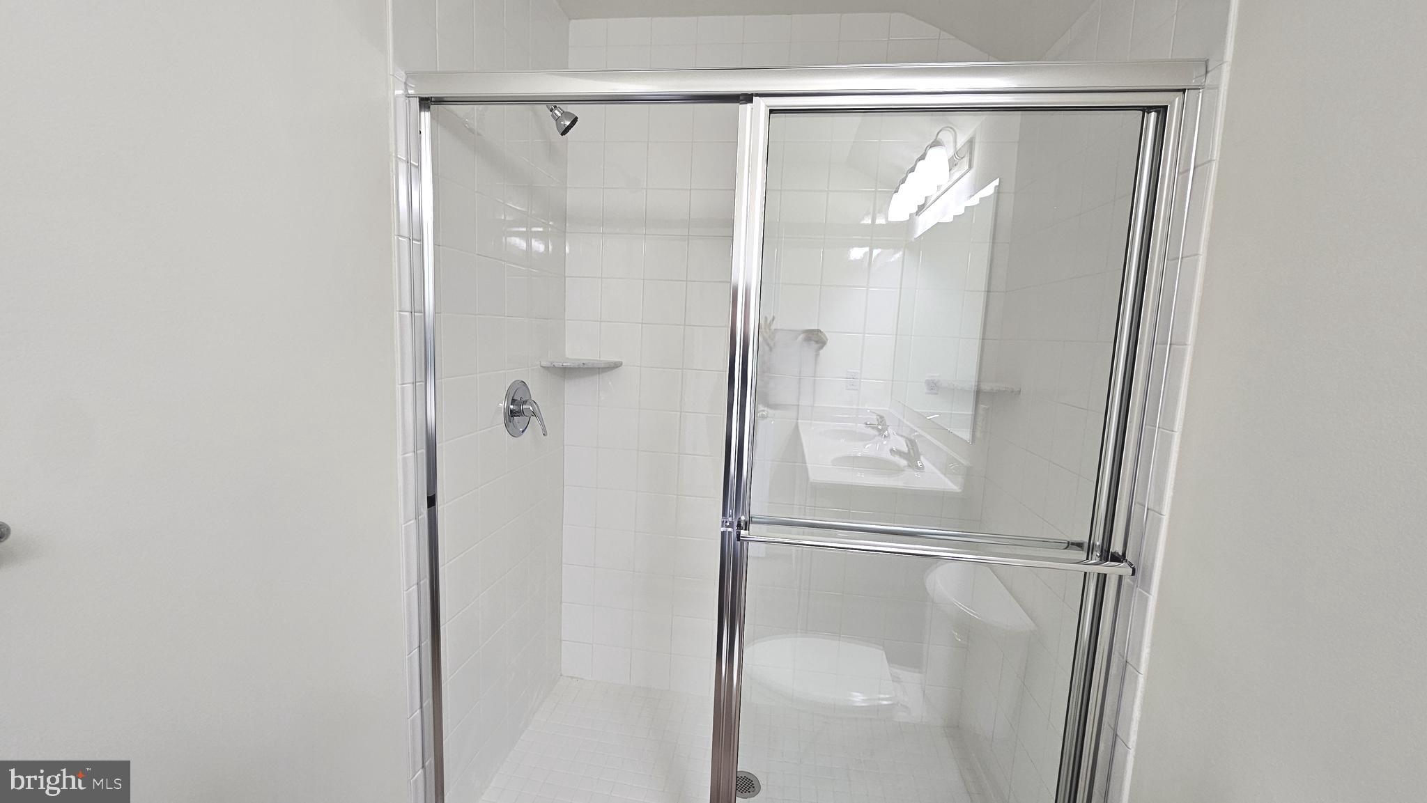 235 Doylestown Road Smyrna, DE 19977 - Photo 22 of 38 Owner's Bath