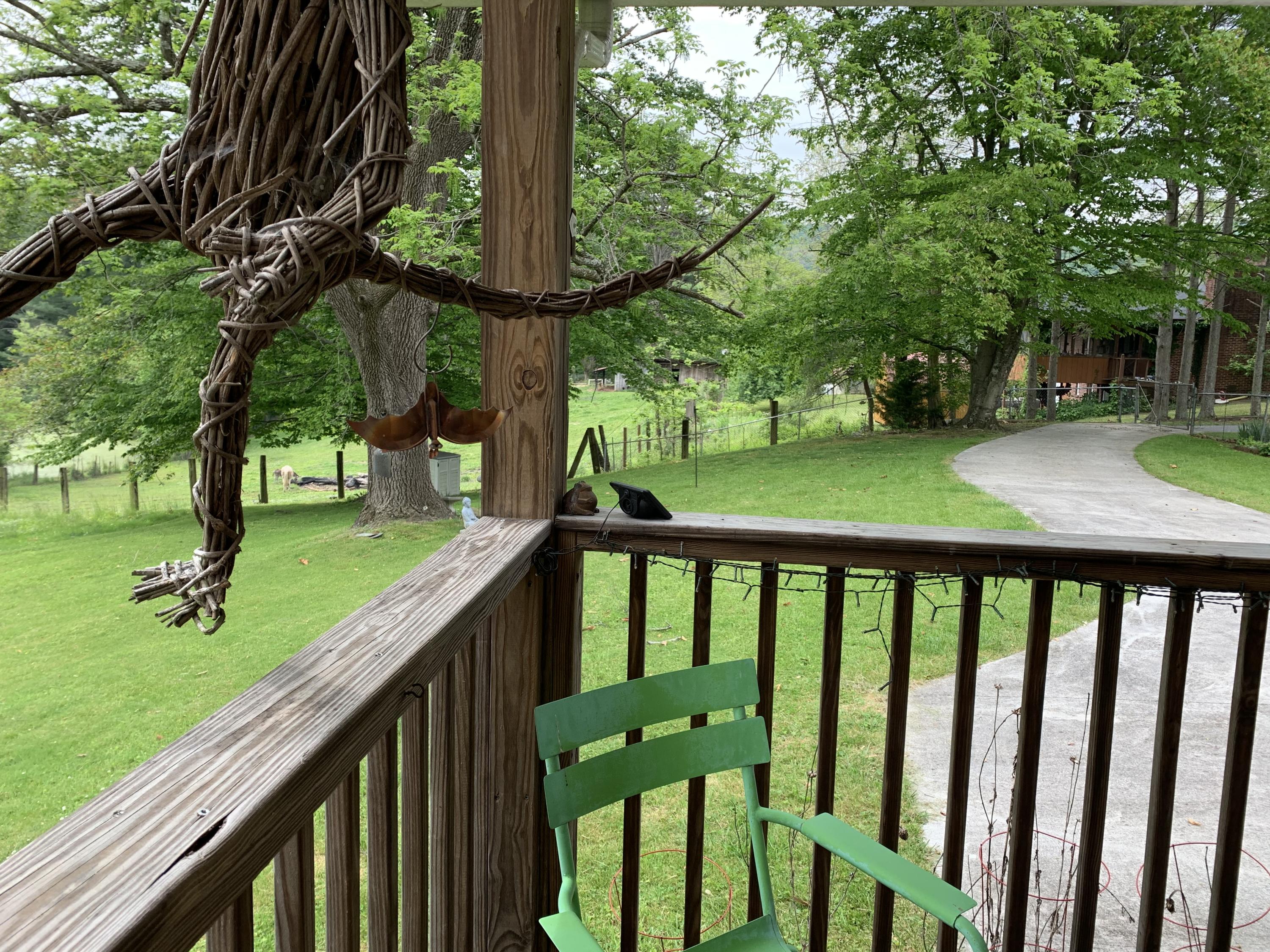 125 Alpine Road Middlesboro, KY 40965 - Photo 9 of 27 KING 31