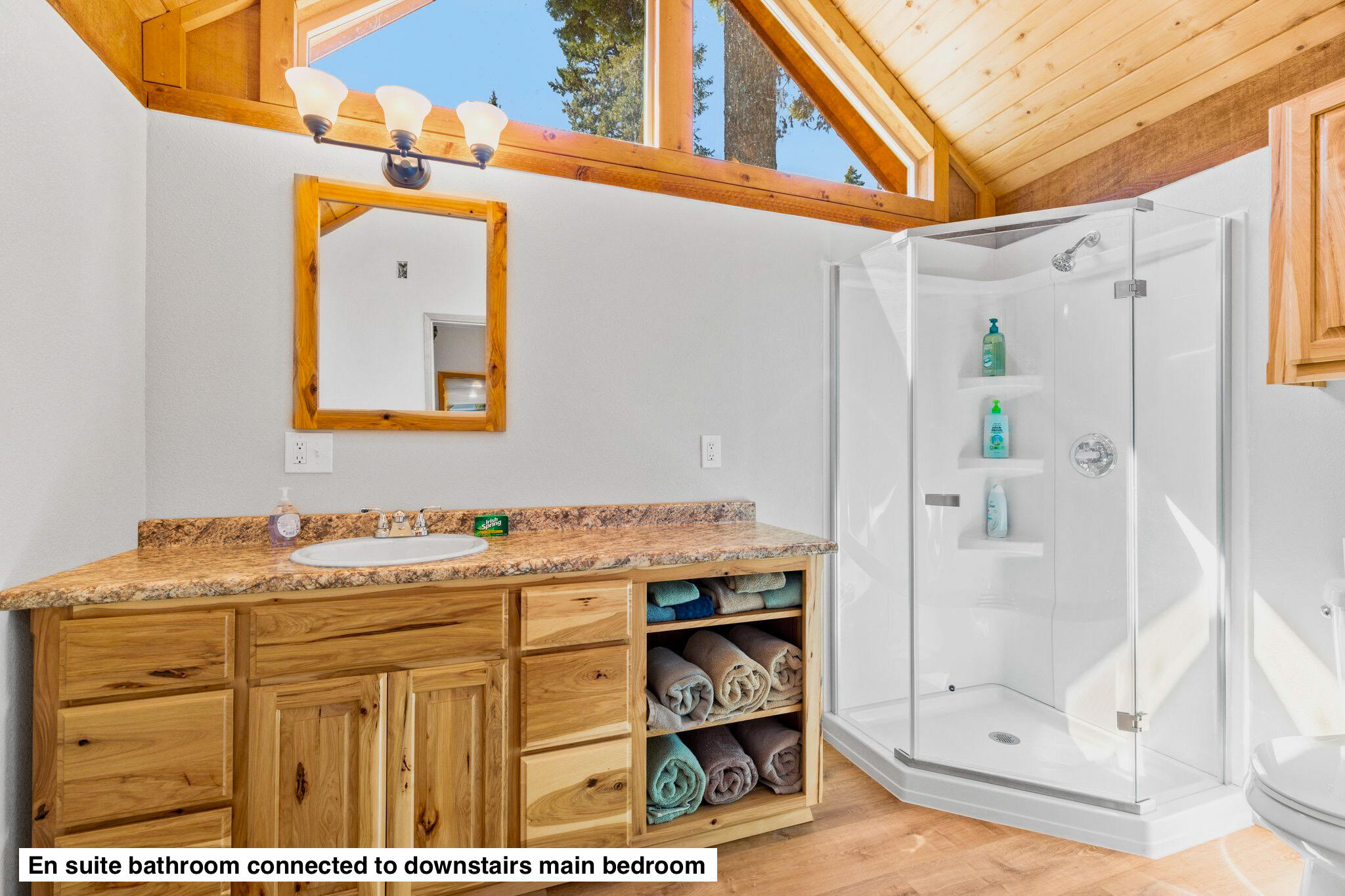 7979 Hyatt Prairie Road, Unit 33 Ashland, OR 97520 - Photo 16 of 37 14 Cabin 33