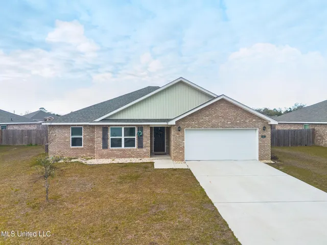 $319,000 | 1021 Enclave Circle, Long Beach, MS 39560