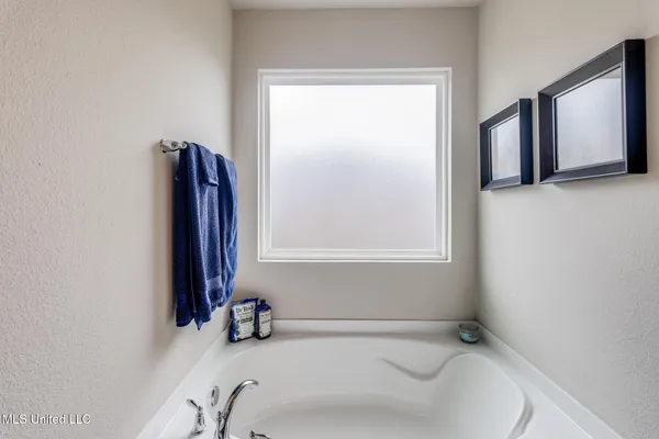 $314,000 | 1021 Enclave Circle, Long Beach, MS 39560