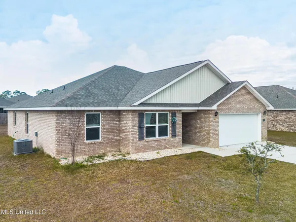 $314,000 | 1021 Enclave Circle, Long Beach, MS 39560
