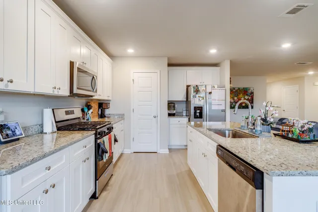 $319,000 | 1021 Enclave Circle, Long Beach, MS 39560
