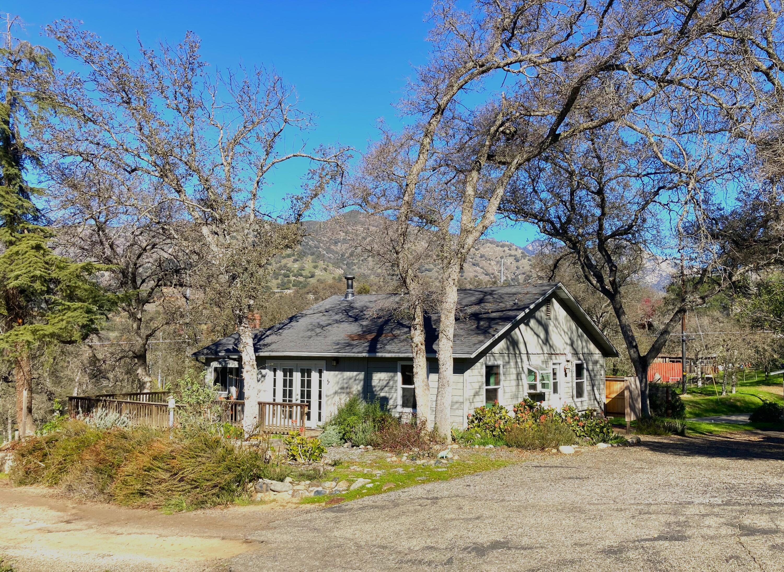 43560 Skyline Drive Three Rivers, CA 93271 - Photo 6 of 21 5