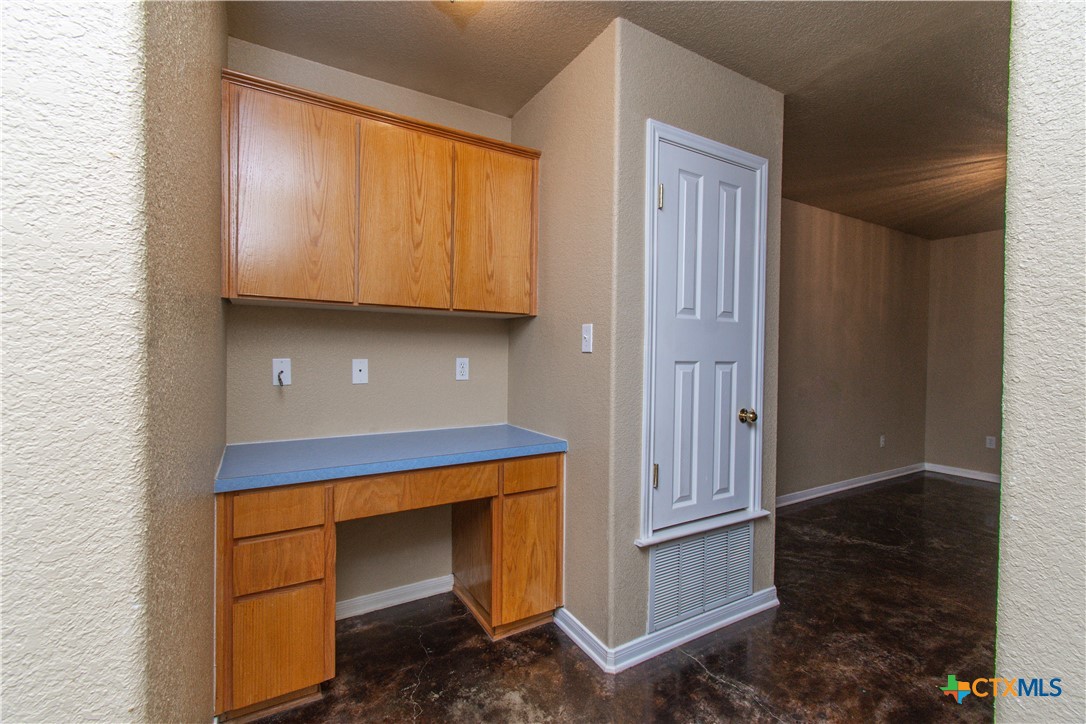 1611 Ute Trail, Unit A Harker Heights, TX 76548 - Photo 7 of 20 a room with closet