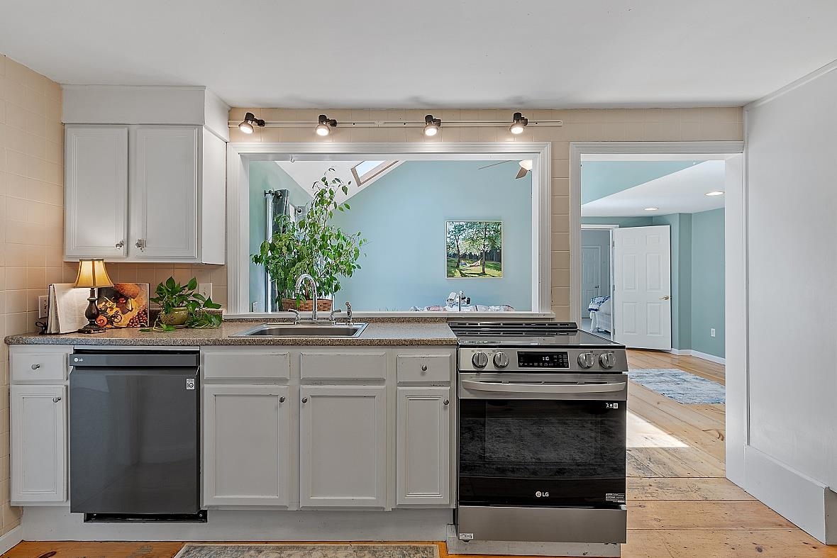 156 Kensington Road Hampton Falls, NH 03844 - Photo 30 of 33 Gallery Image 30