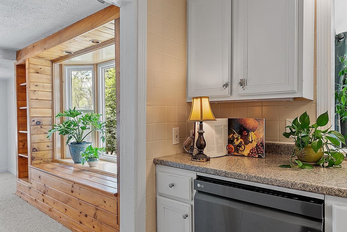 156 Kensington Road Hampton Falls, NH 03844 - Photo 32 of 33 Gallery Image 32