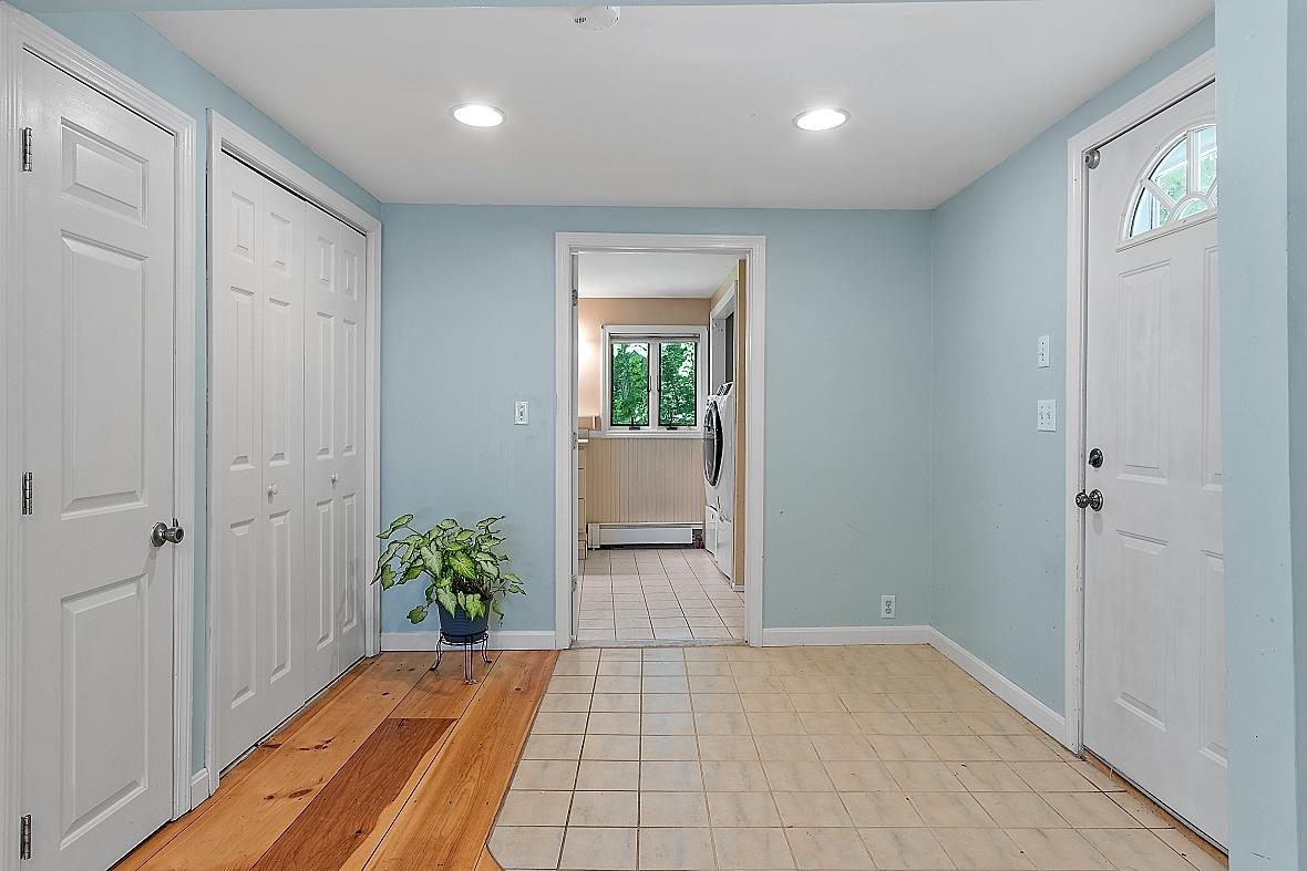156 Kensington Road Hampton Falls, NH 03844 - Photo 7 of 33 Gallery Image 7