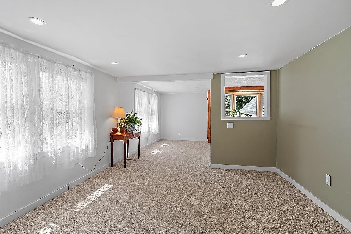 156 Kensington Road Hampton Falls, NH 03844 - Photo 8 of 33 Gallery Image 8